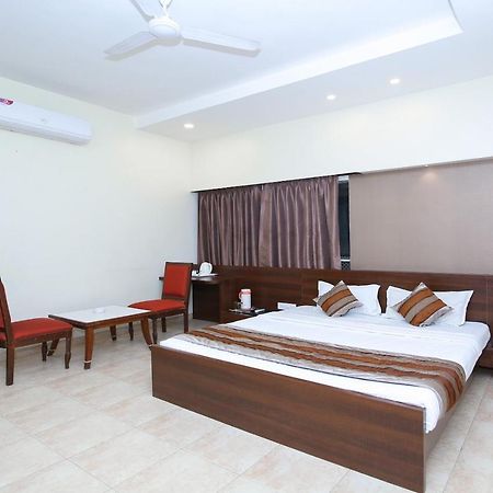 Jabali Palace Hotel Jabalpur Exterior photo
