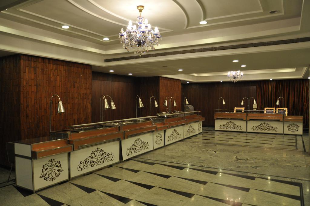 Jabali Palace Hotel Jabalpur Exterior photo