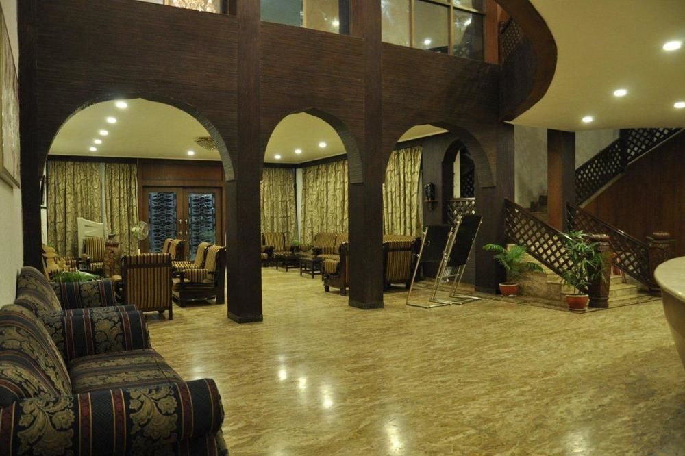 Jabali Palace Hotel Jabalpur Exterior photo